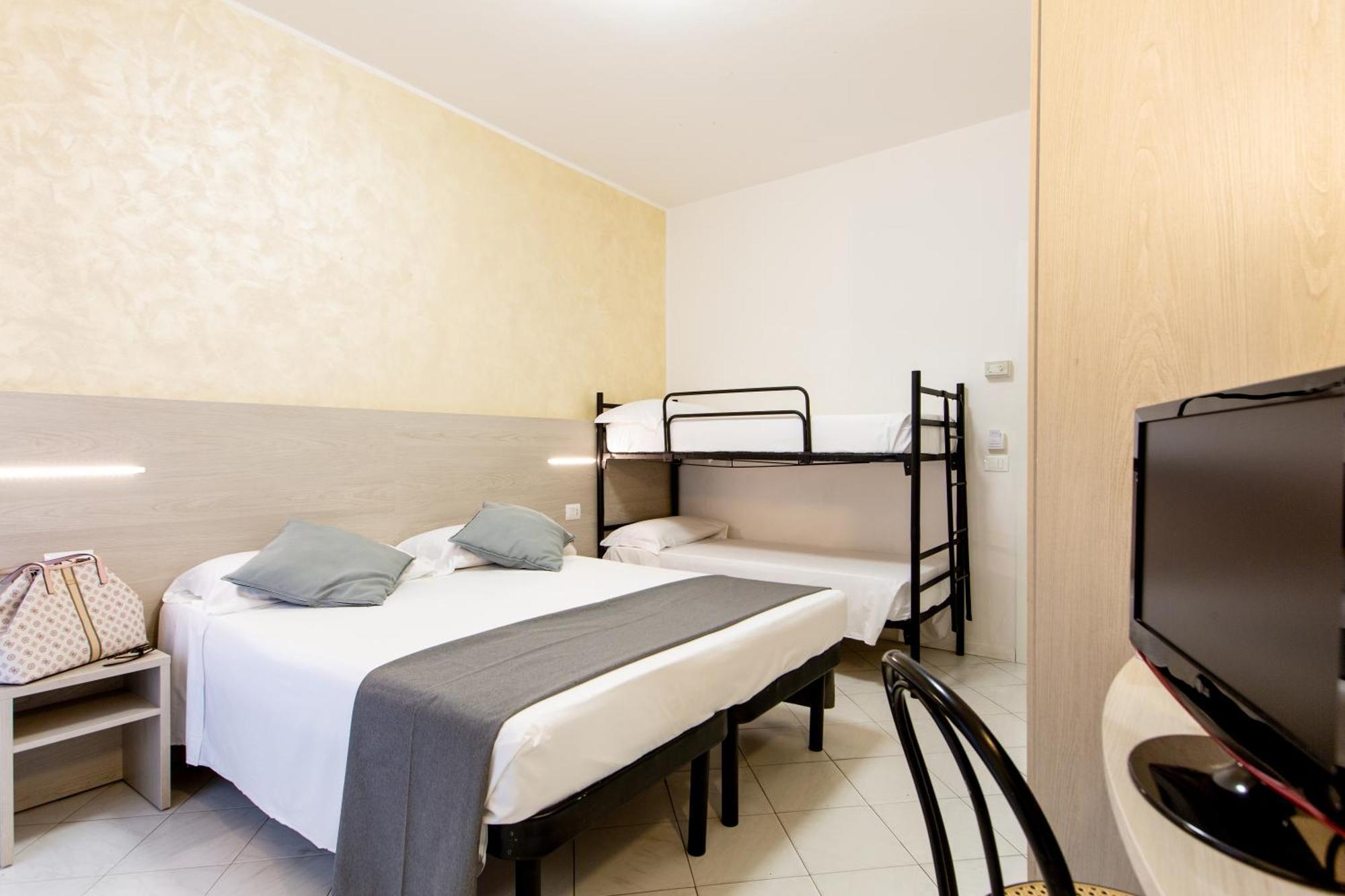 Hotel Marzia Con Piscina Riccione Dış mekan fotoğraf