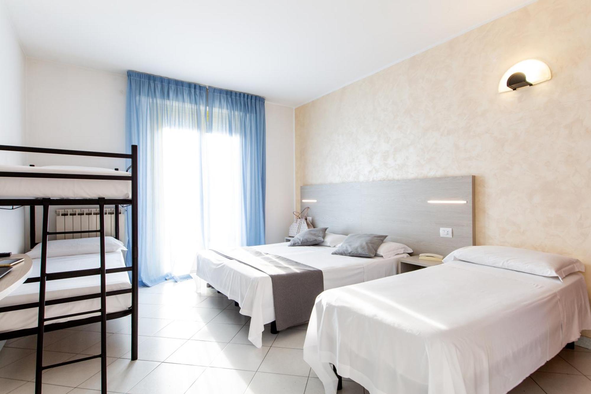 Hotel Marzia Con Piscina Riccione Dış mekan fotoğraf