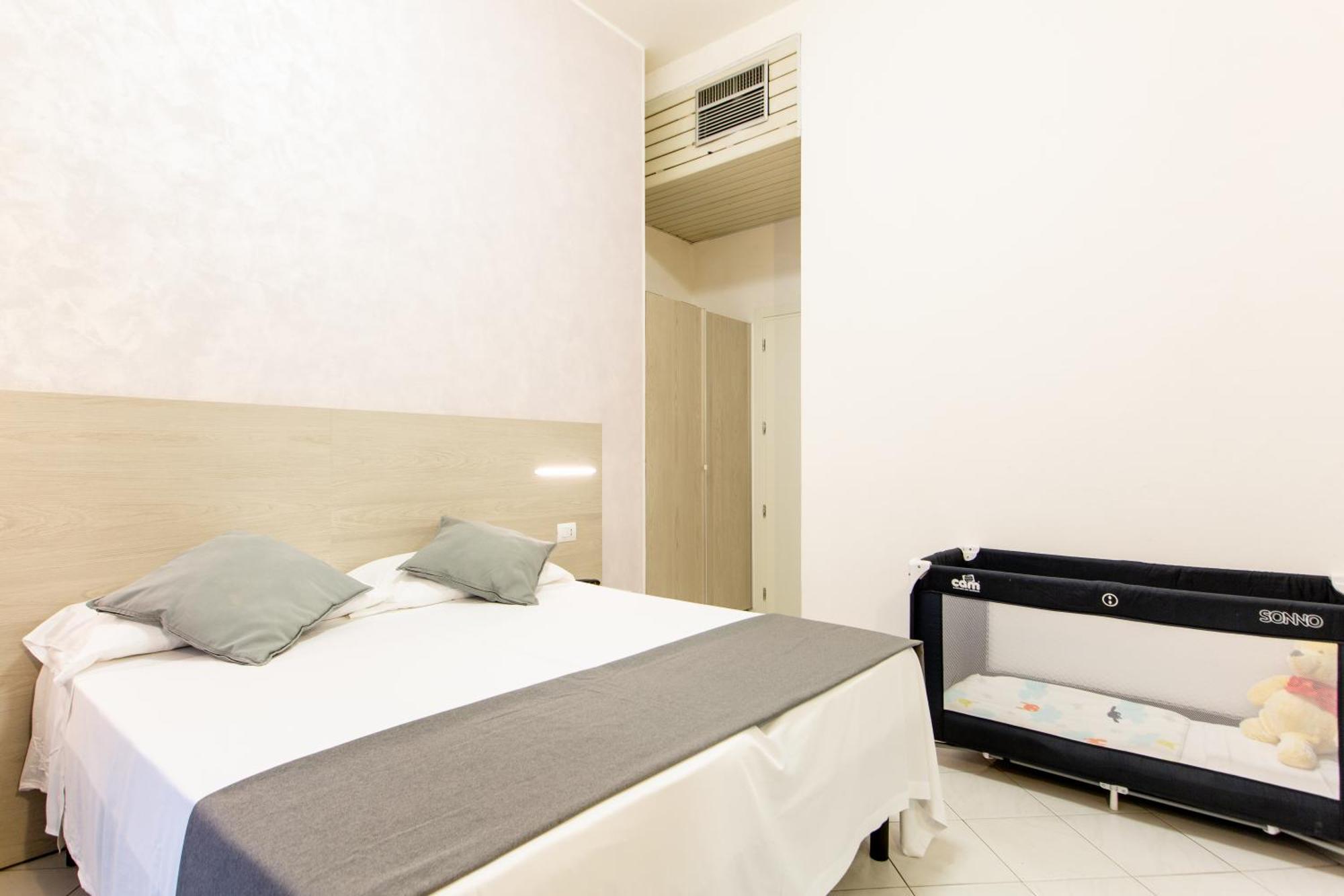Hotel Marzia Con Piscina Riccione Dış mekan fotoğraf
