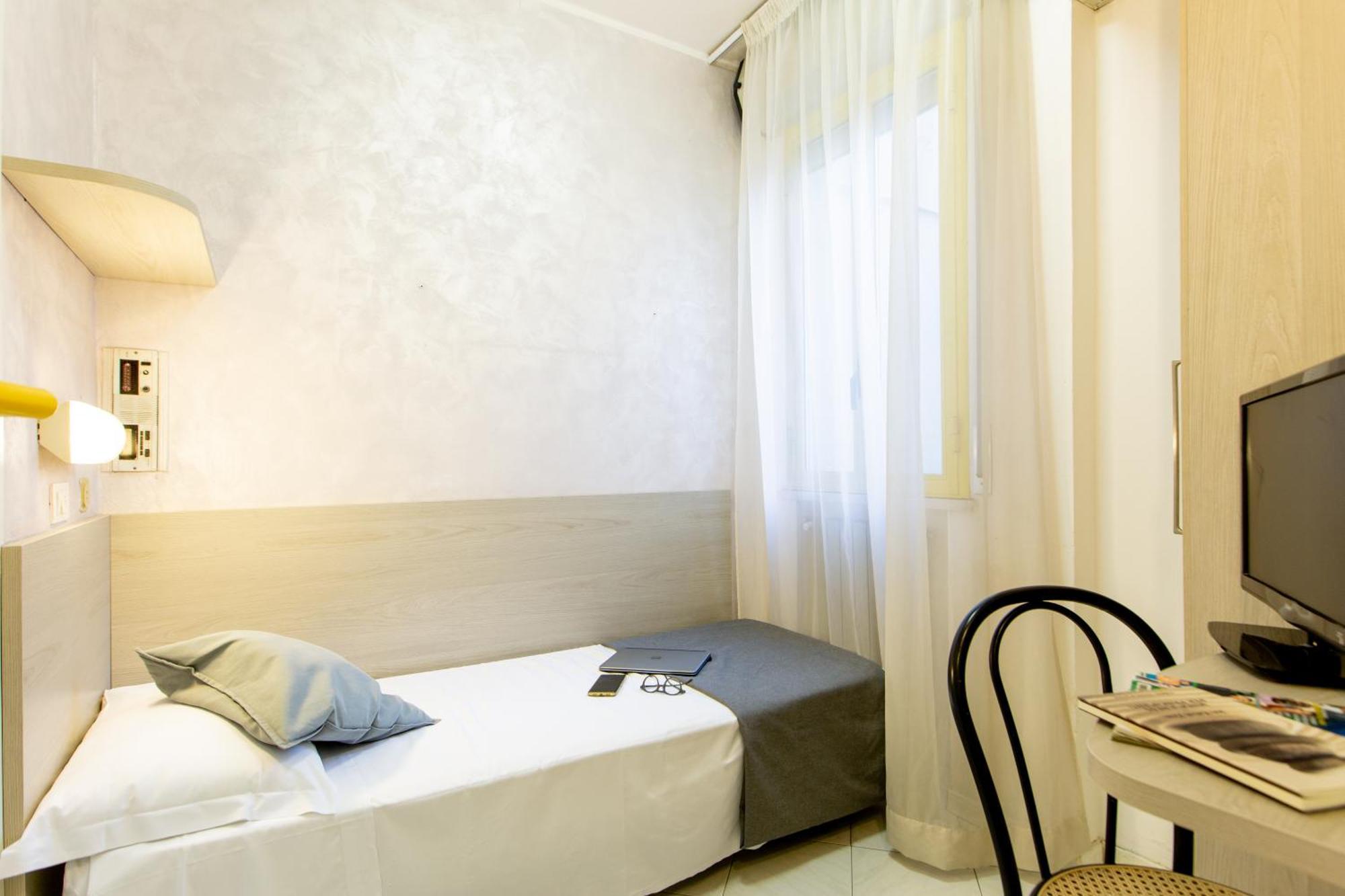 Hotel Marzia Con Piscina Riccione Dış mekan fotoğraf