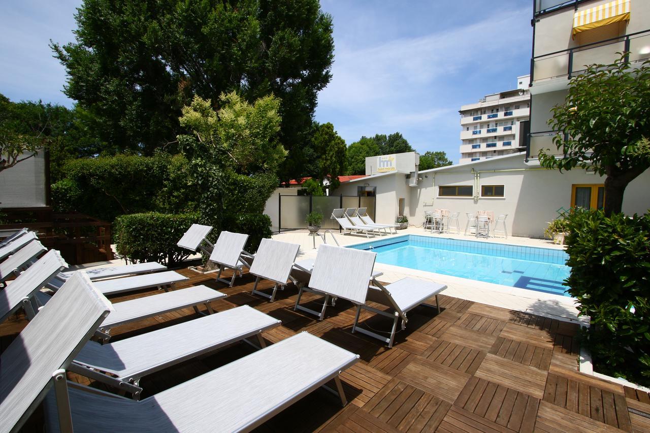 Hotel Marzia Con Piscina Riccione Dış mekan fotoğraf